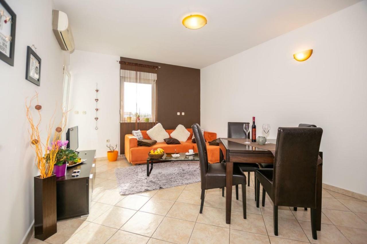 Apartment Keti ฟาชานา ภายนอก รูปภาพ